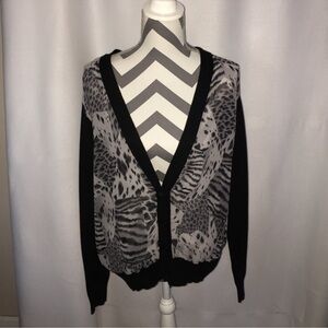 Women's Black and Gray Animal Print Sweater